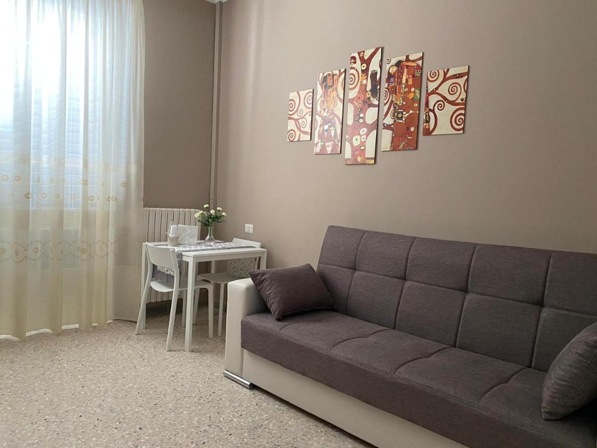 B&B Domus D'Italia Mirabella Eclano Экстерьер фото